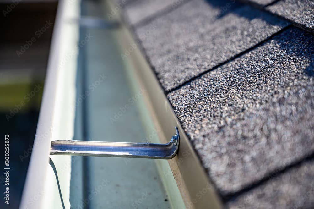 Eavestrough Cleaning