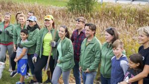 Read more about the article Photo Album: 2017 Ecosparkle Green Clean Tree Planting Event!